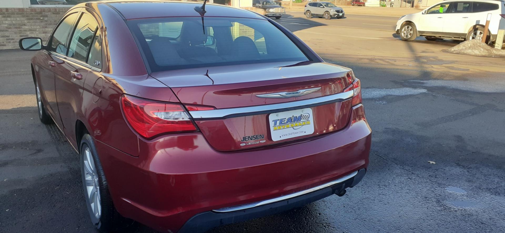 2013 Chrysler 200 (1C3CCBBB1DN) , located at 2015 Cambell Street, Rapid City, SD, 57701, (605) 342-8326, 44.066433, -103.191772 - CARFAX AVAILABLE - Photo#1